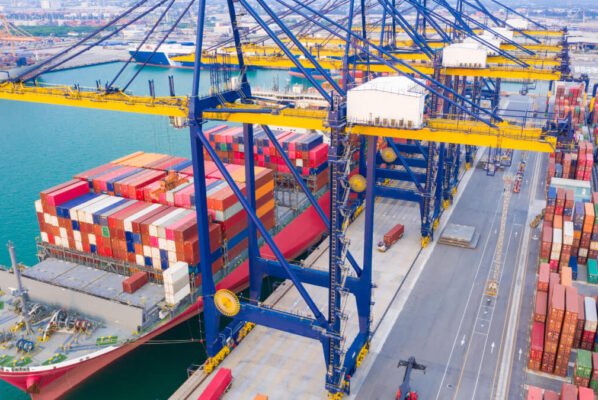 7 Ways to Prevent Delays in Your Logistics Workflow